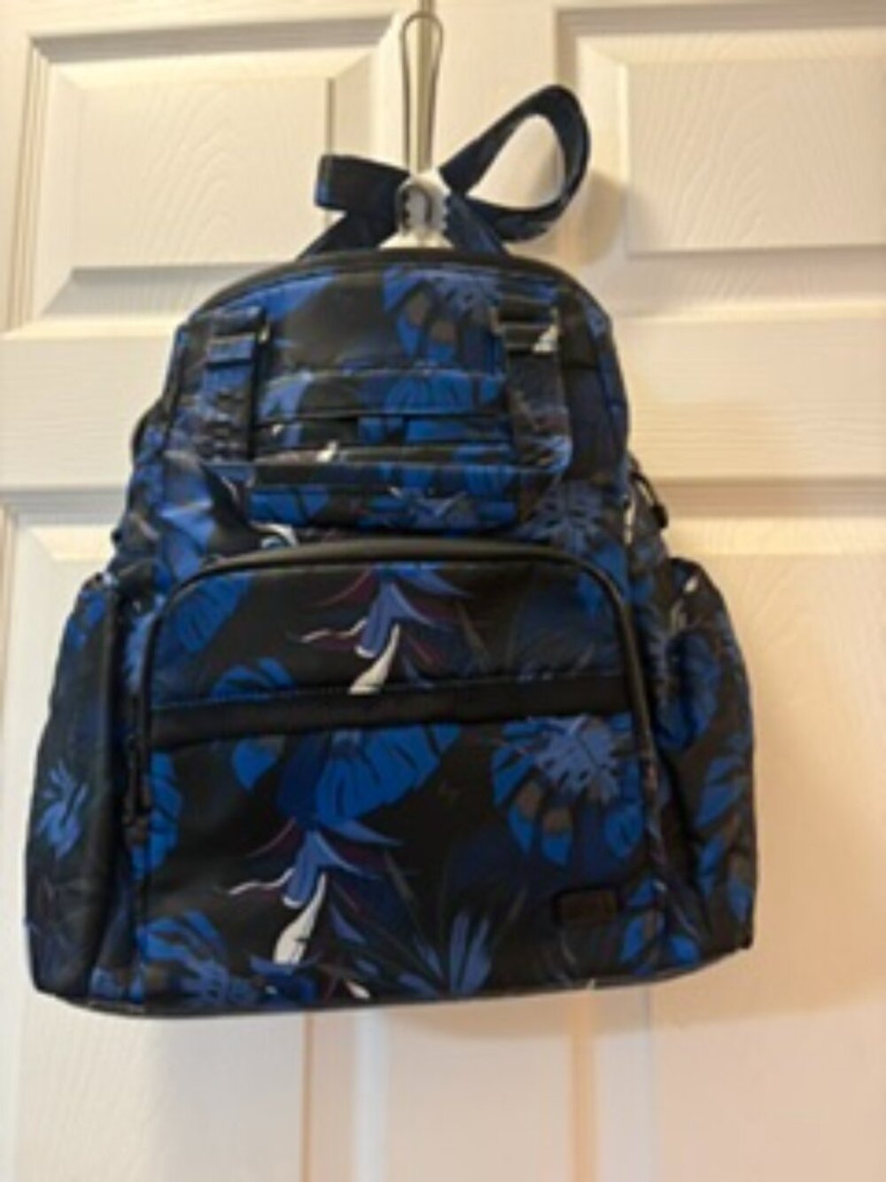Lug-Canter-Botanical Black -NWT